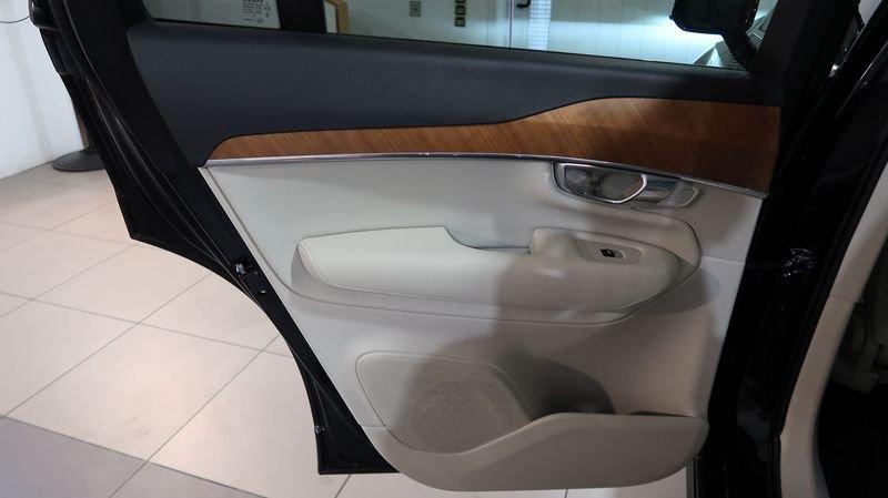 Volvo XC90 Plug-In Hybrid T8 AWD Plug-in 7p R. Inscr. Expr.