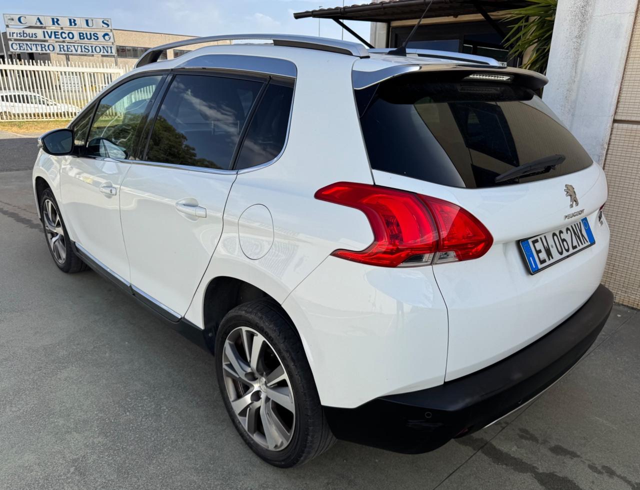 Peugeot 2008 1.6 e-HDi 92 Allure -GRIP CONTROL-