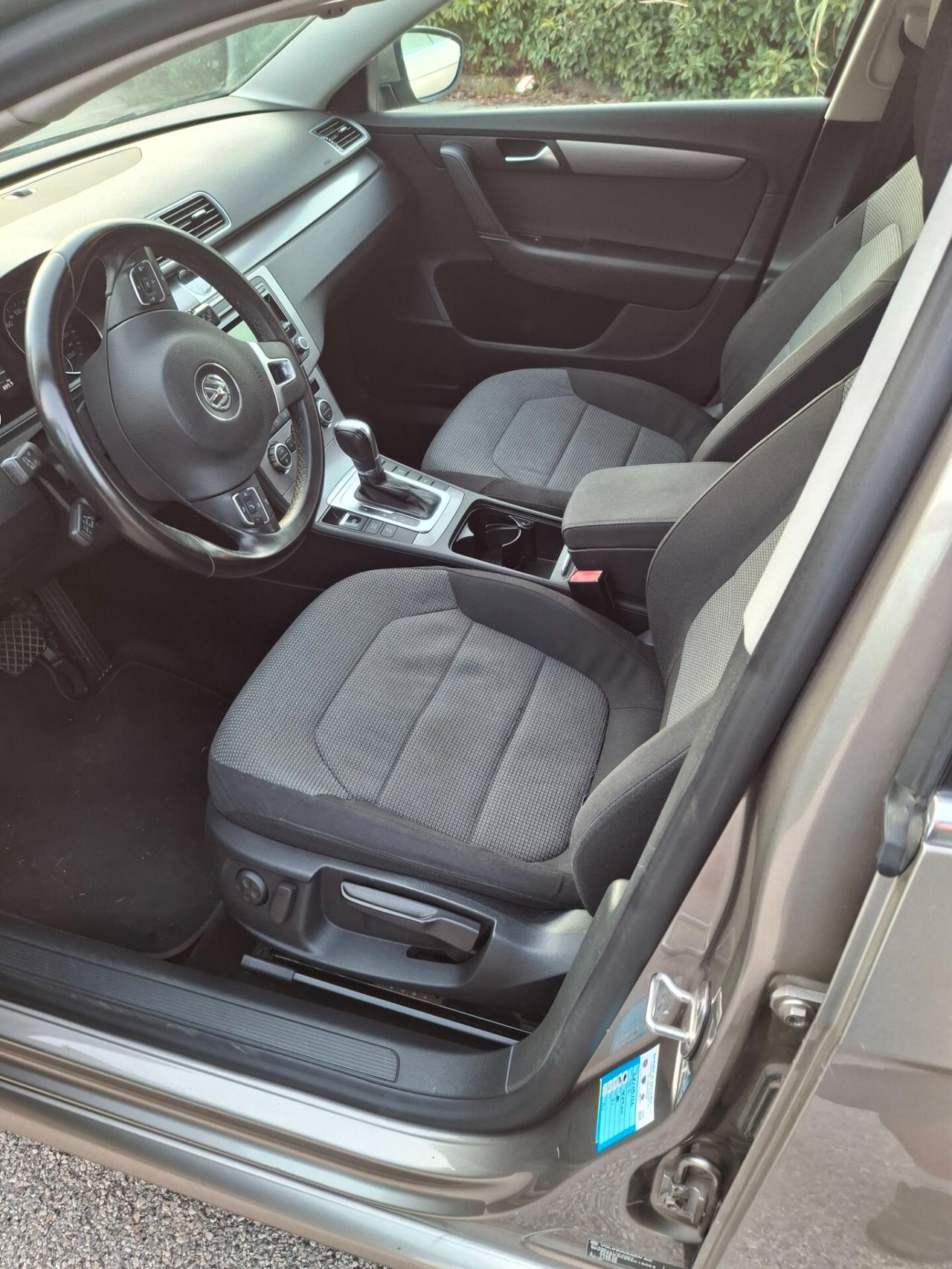 Volkswagen Passat 2.0 TDI DSG Comfortline BM.Tech.