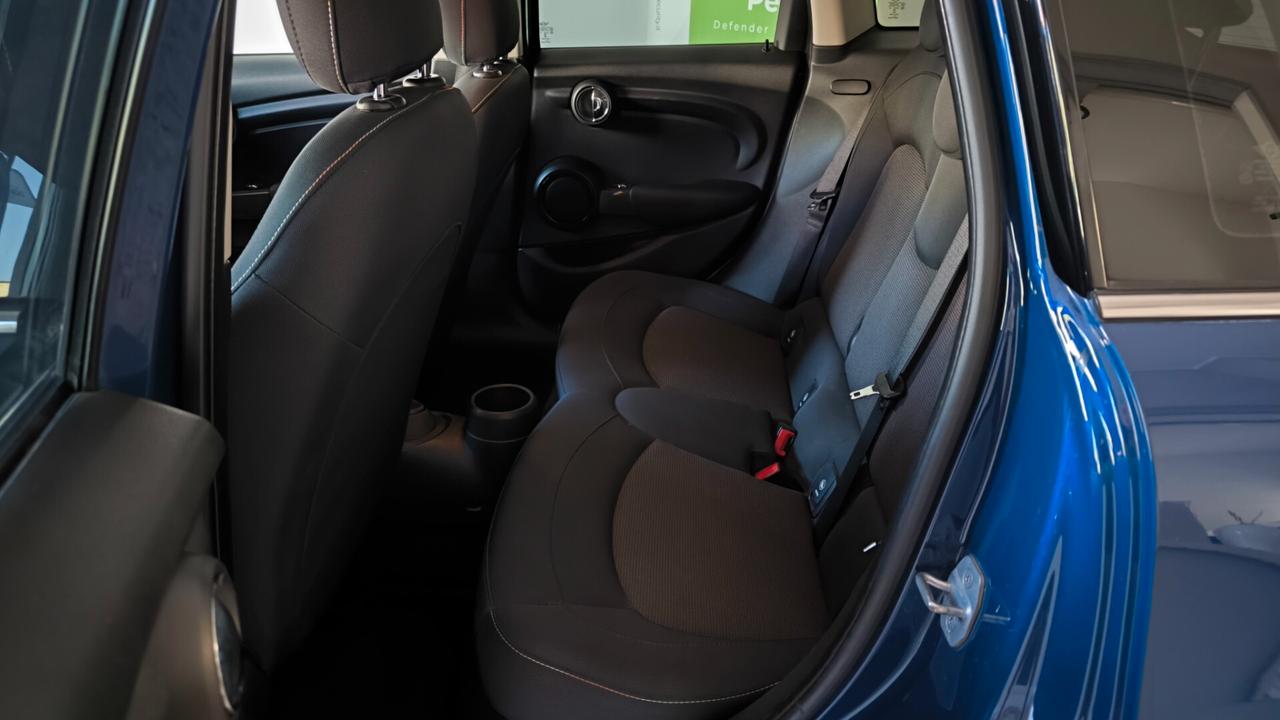 Mini 1.5 Cooper D Business 5 porte