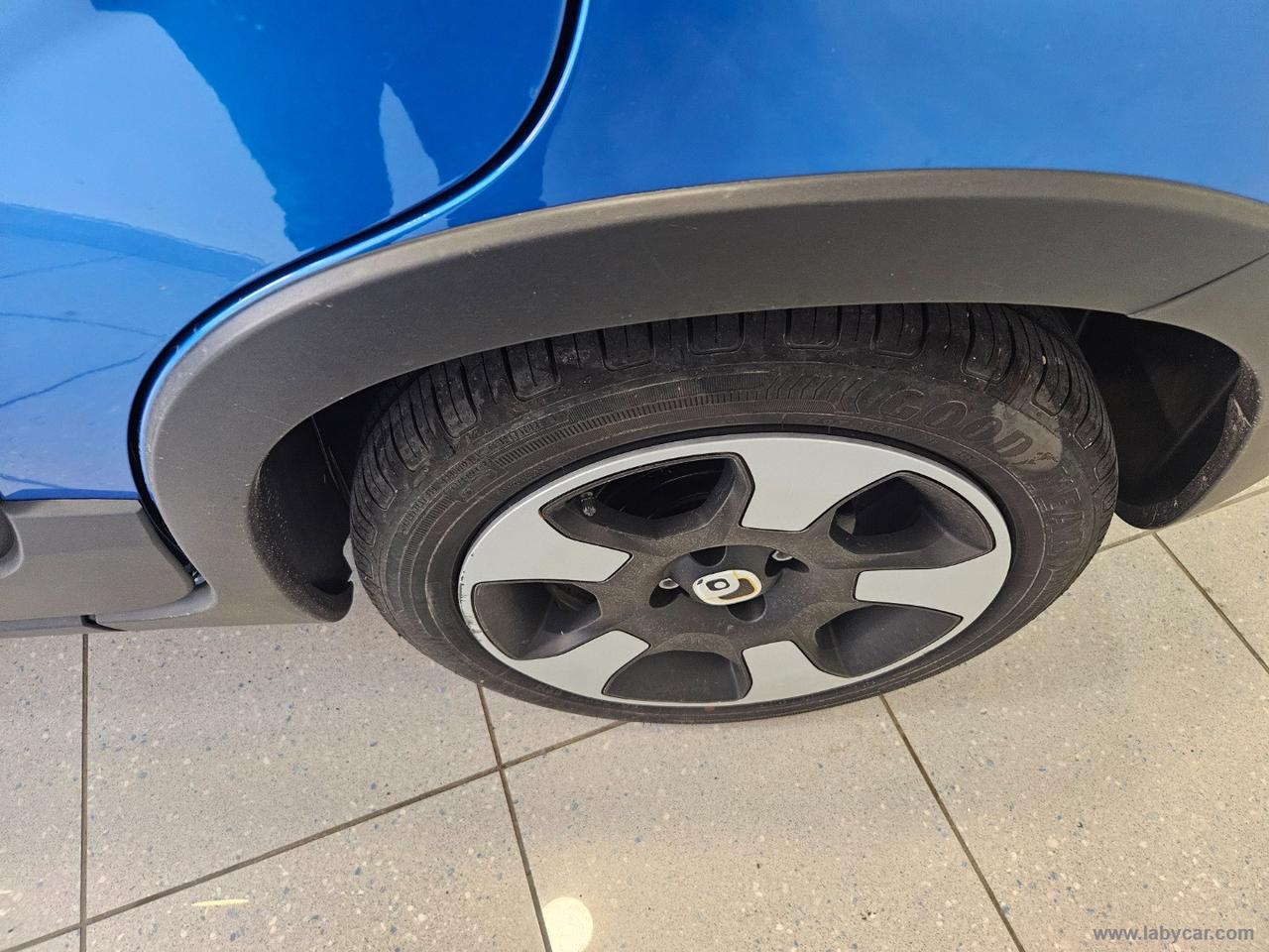 FIAT Pandina 1.0 FireFly 65 CV Hybrid Cross