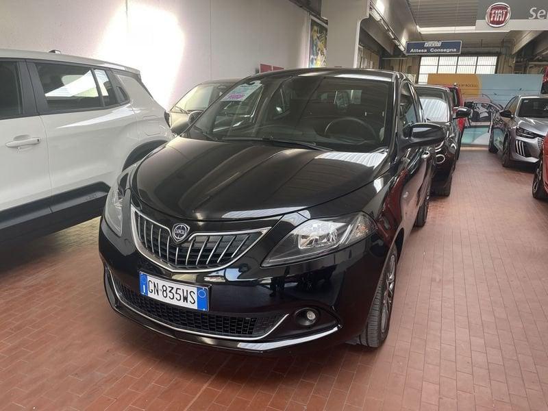 Lancia Ypsilon 1.0 FireFly 5 porte S&S Hybrid Gold Plus
