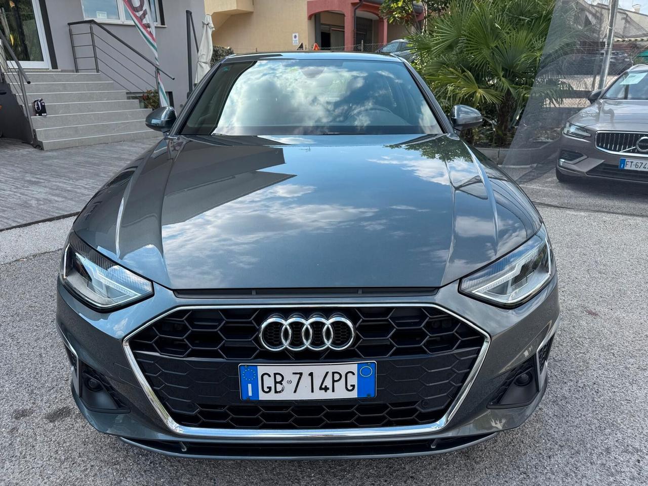 Audi A4 35 TDI/163 CV S tronic line edition