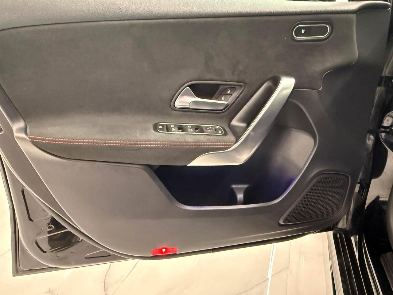 Mercedes-benz A 180 d AMG Premium