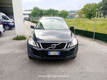 Volvo XC60 2.4 d4 (d3) kinetic awd 163cv geartronic
