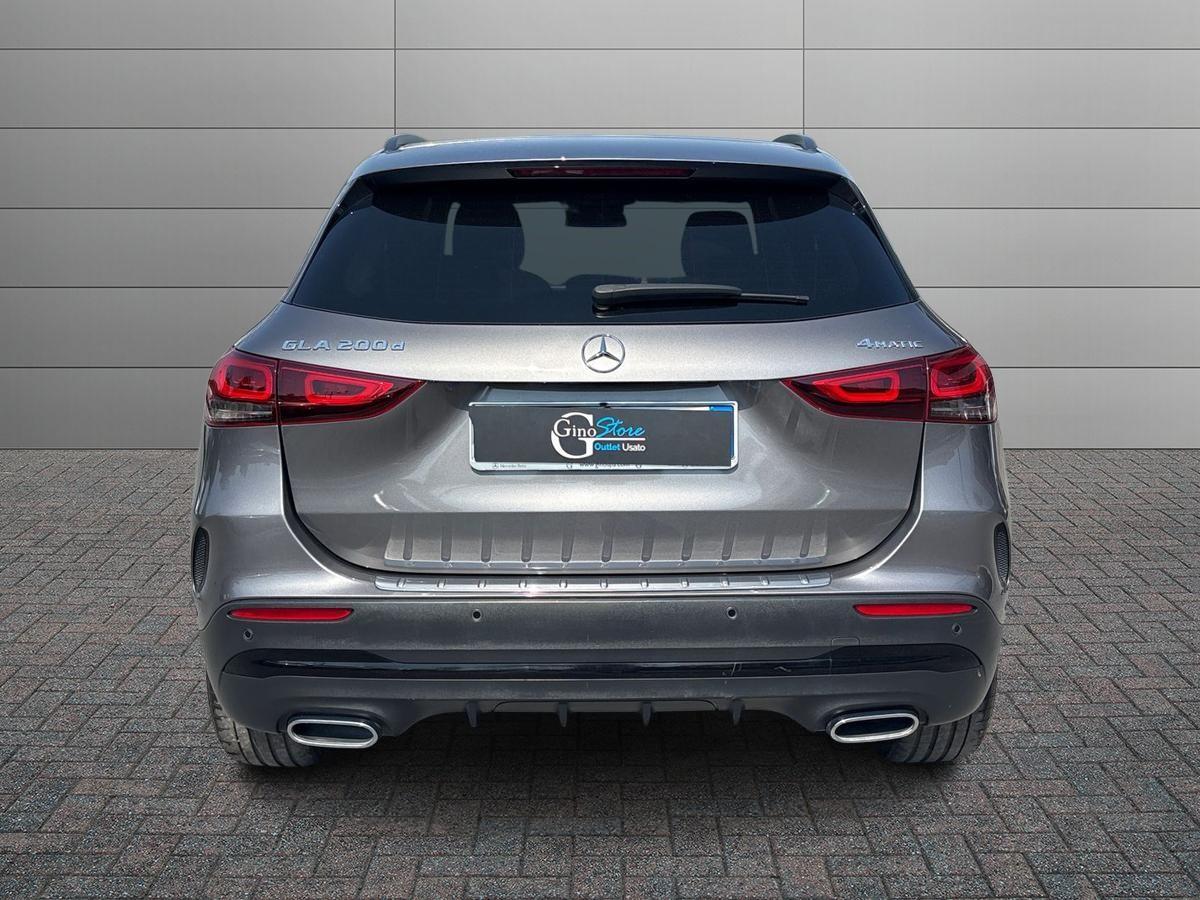 Mercedes-Benz GLA 200 d Premium 4matic auto