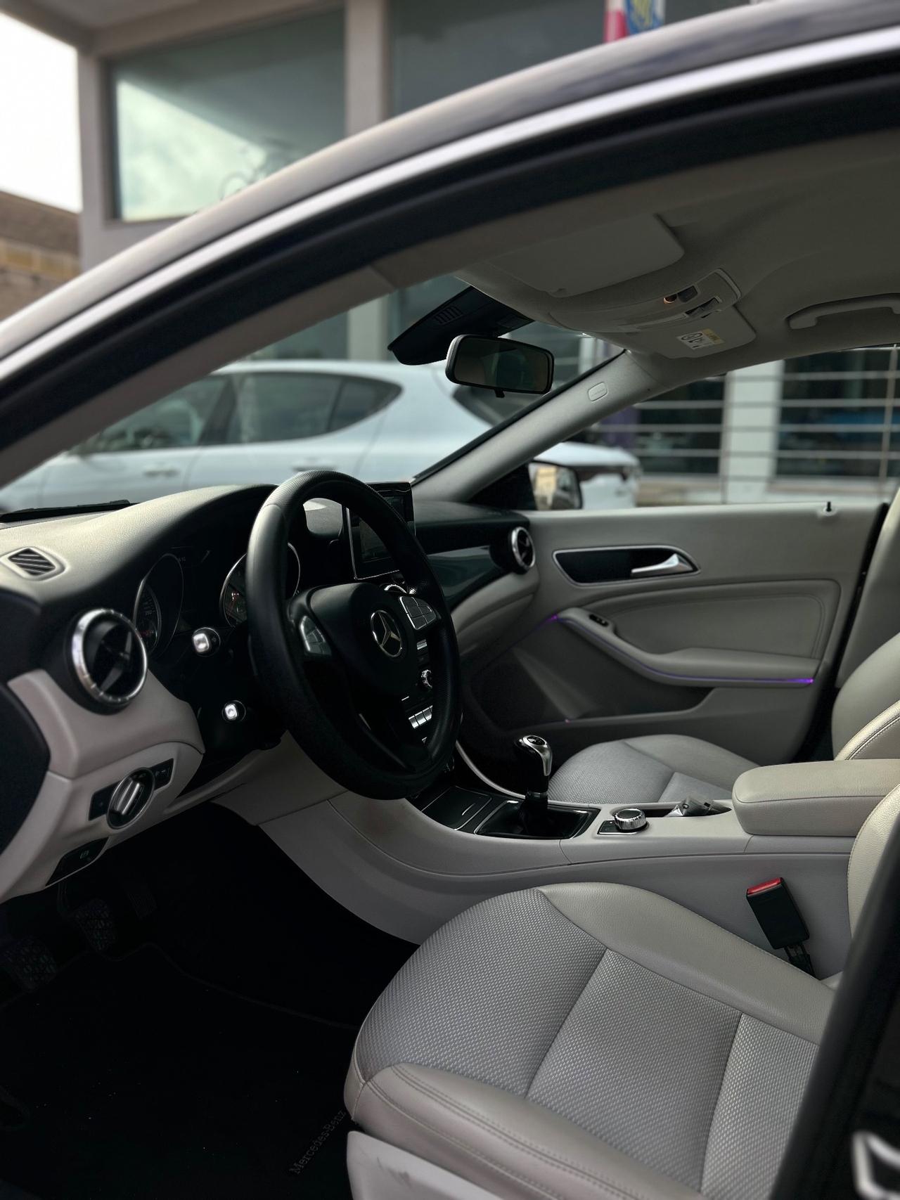 Mercedes-benz CLA 180 d Sport guidabile neopatentati
