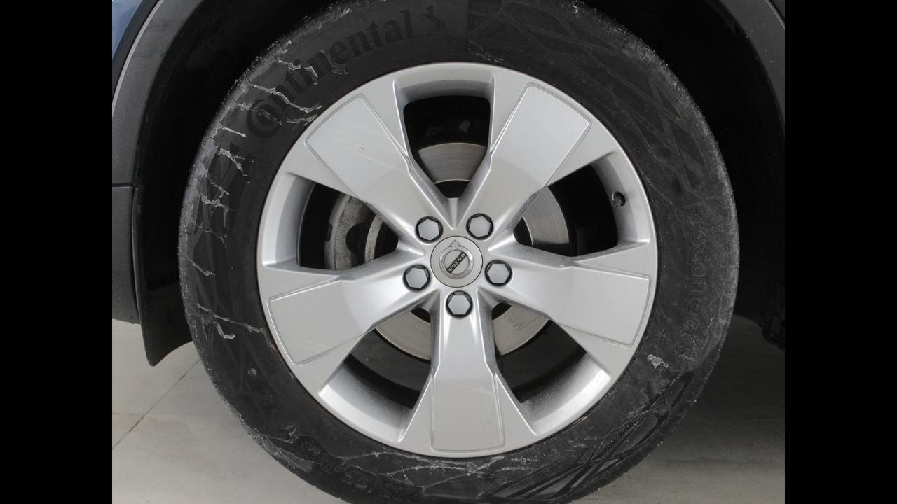 VOLVO XC40 - XC40 1.5 t2 Momentum Pro auto my21