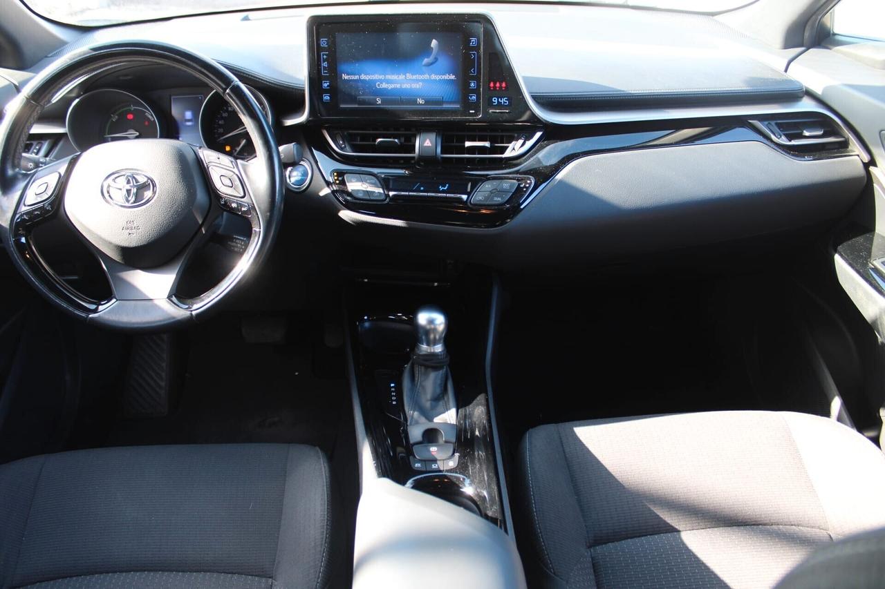 Toyota C-HR 1.8 Hybrid E-CVT Trend