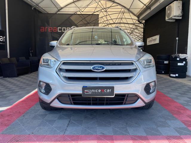 FORD Kuga 2.0 TDCI 150 CV S&S 4WD ?GANCIO TRAINO?