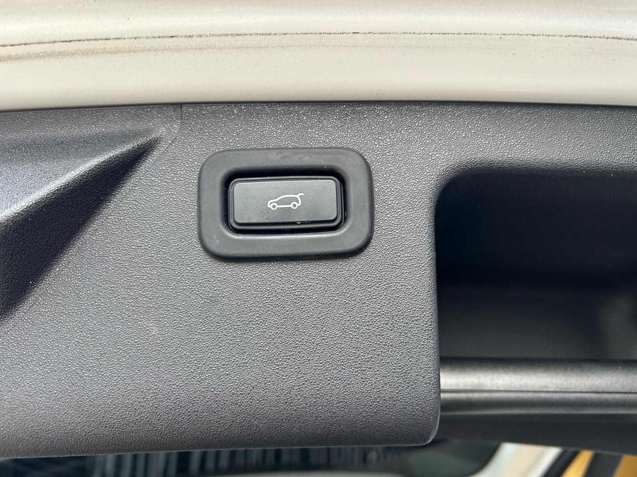 Land Rover Discovery Sport 2.0d td4 MHEV 163cvAWD Auto SE *SERVICE UFFICIALE*