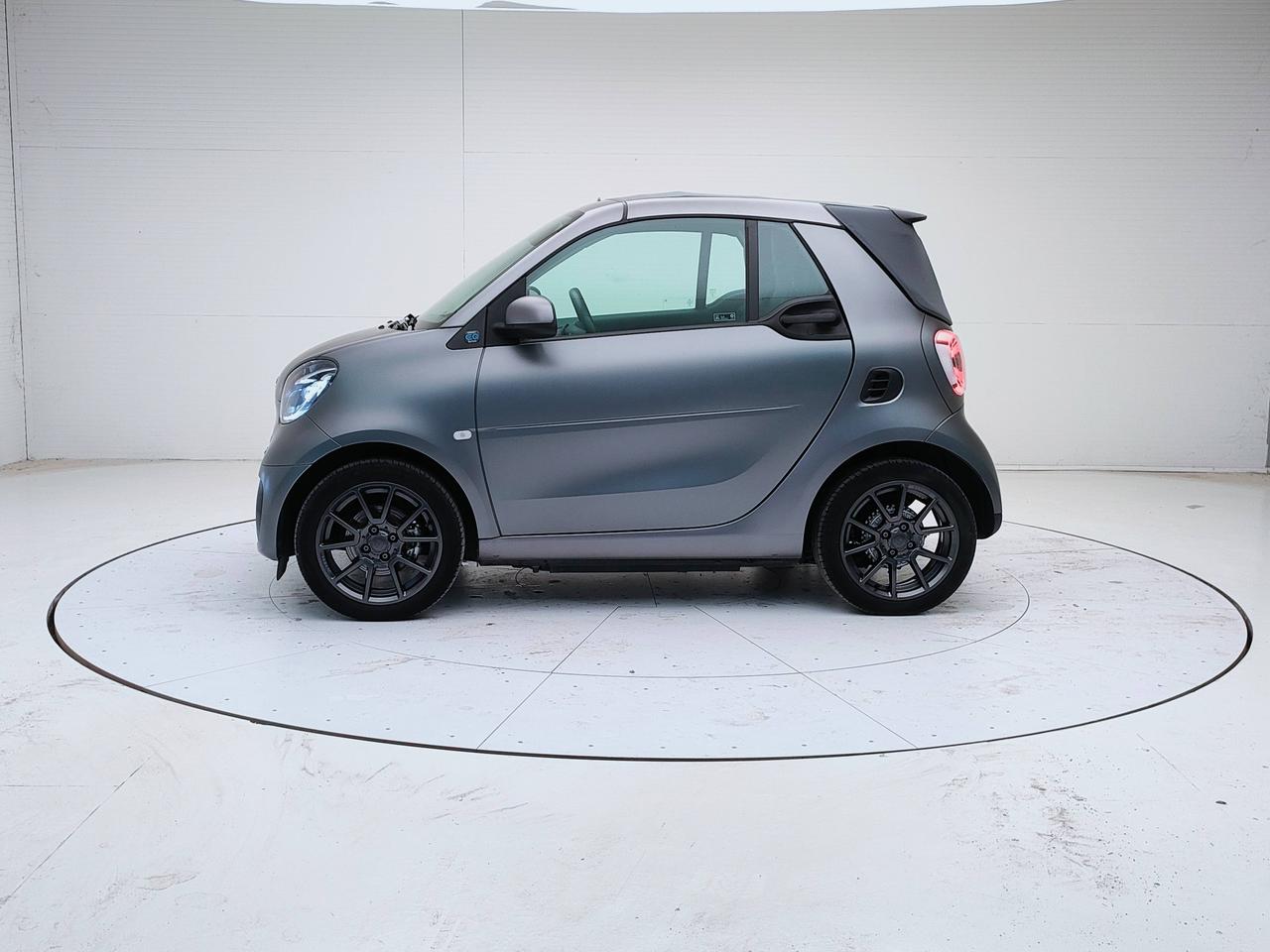 SMART Fortwo III 2020 Cabrio - Fortwo Cabrio eq suitegrey-grey 22kW