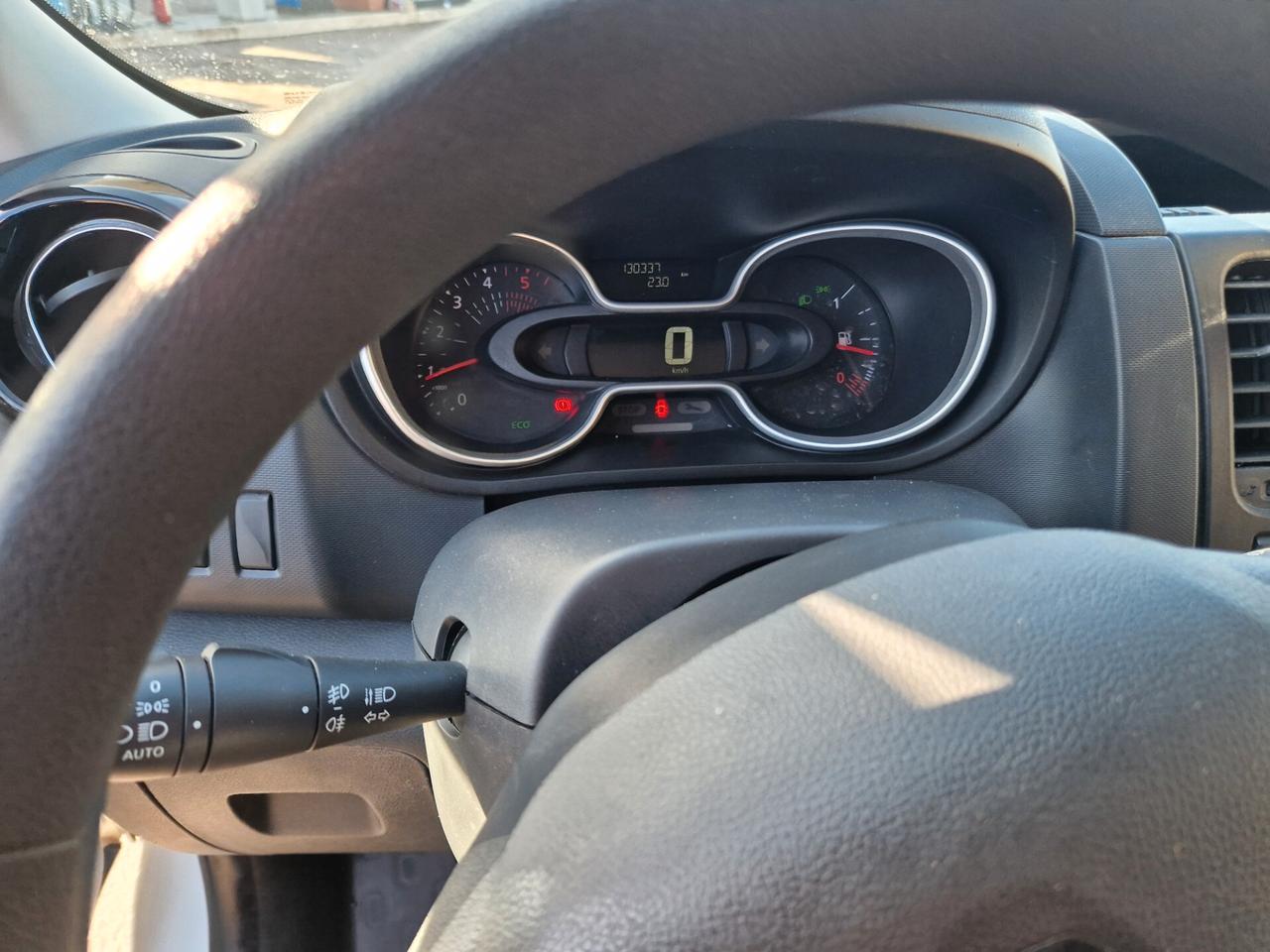 Renault Trafic T29 2.0 dCi 120CV PC-TN Furgone Ice