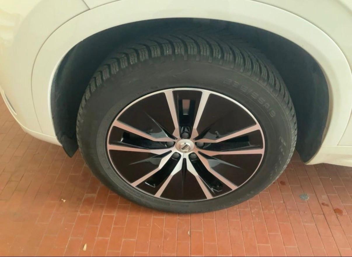 Volvo XC 90 XC90 B5 (d) AWD Geartronic Momentum Pro