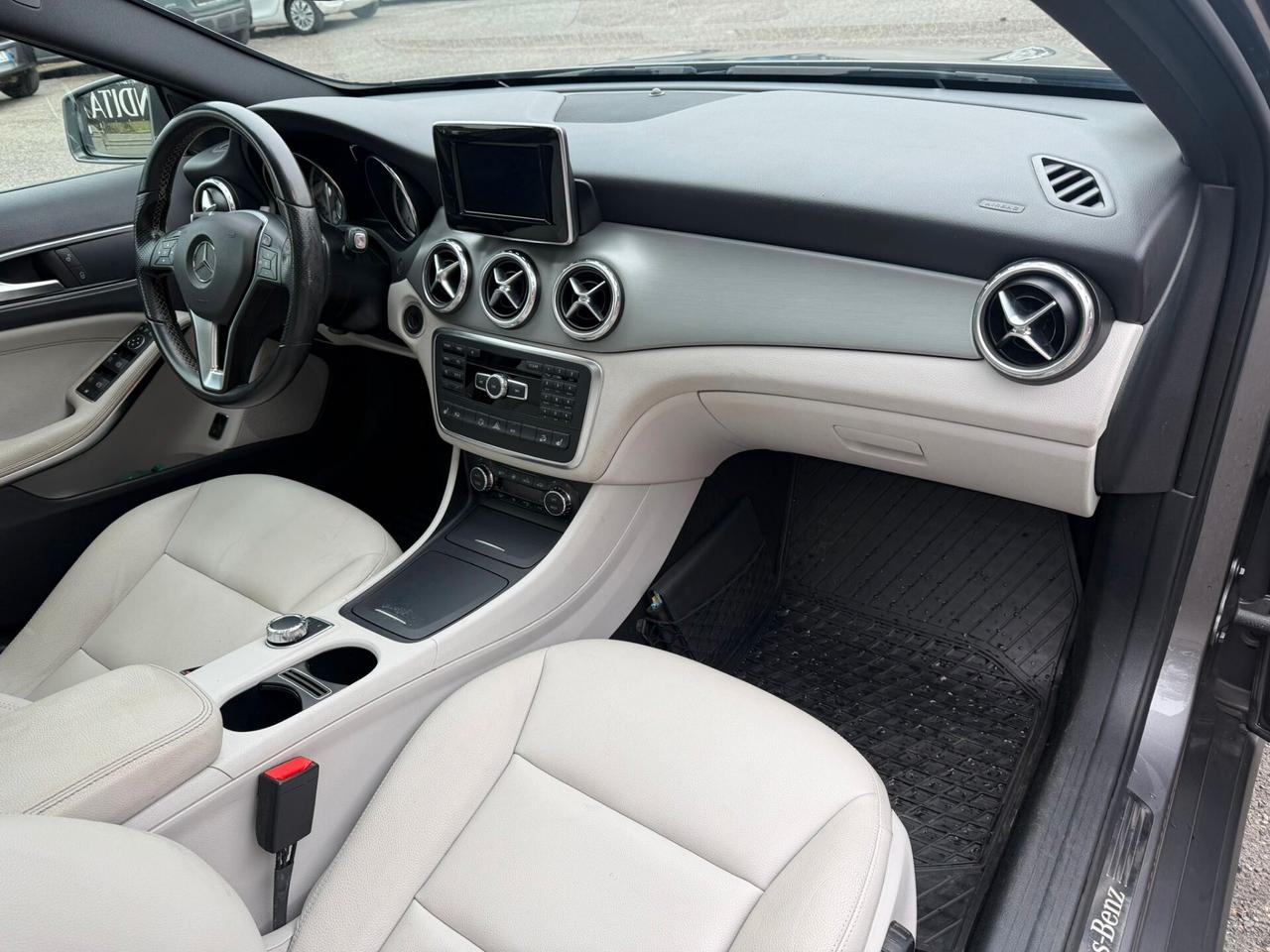 Mercedes-benz GLA 200 CDI Automatic 4Matic Premium