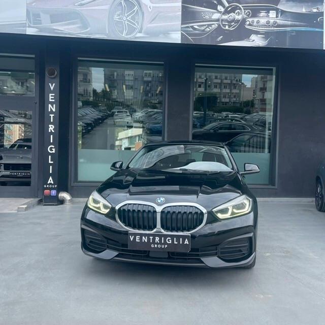 Bmw 116 116d 5p. Business Advantage