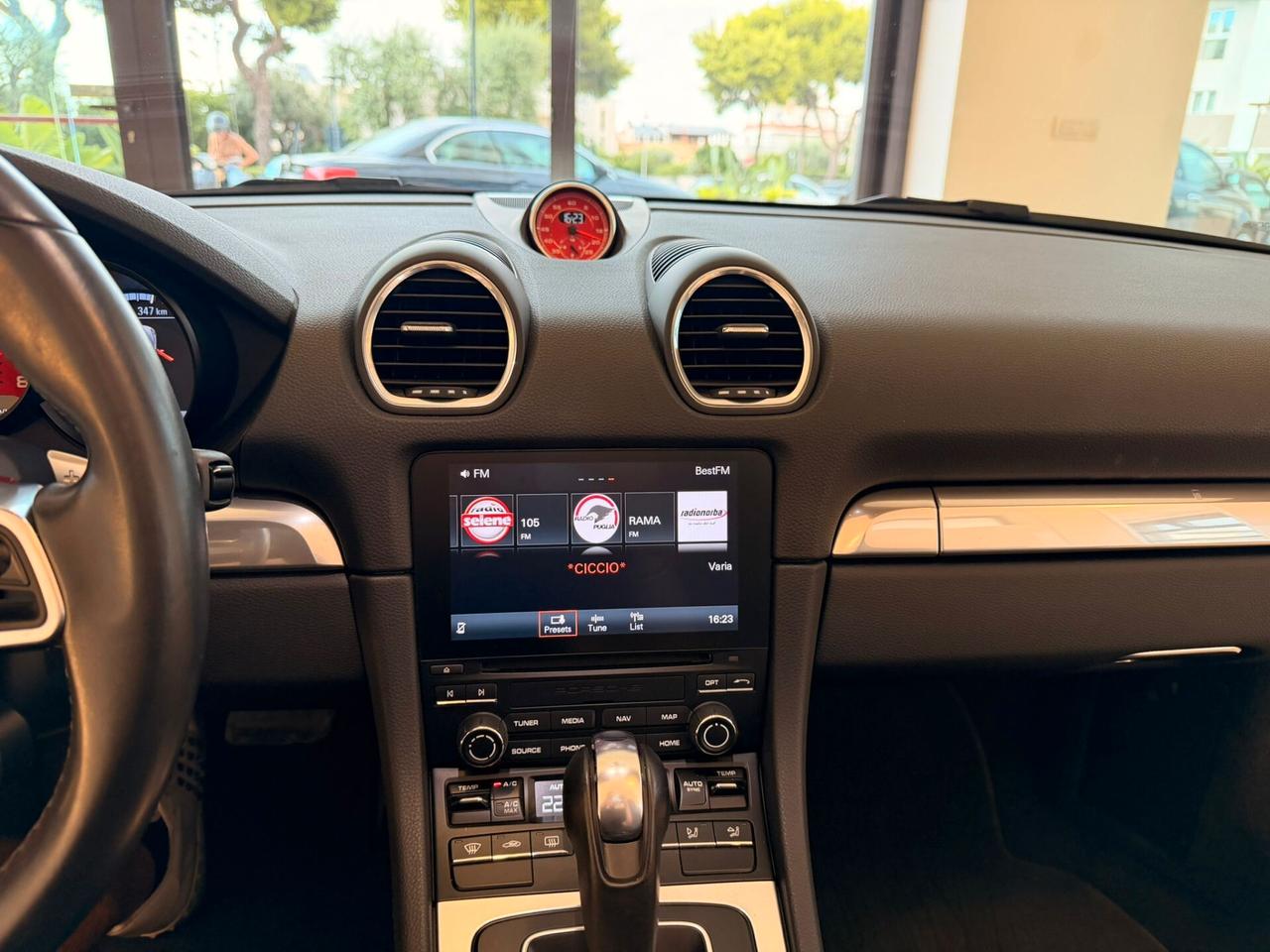 Porsche 718 Spyder Boxster 2.0