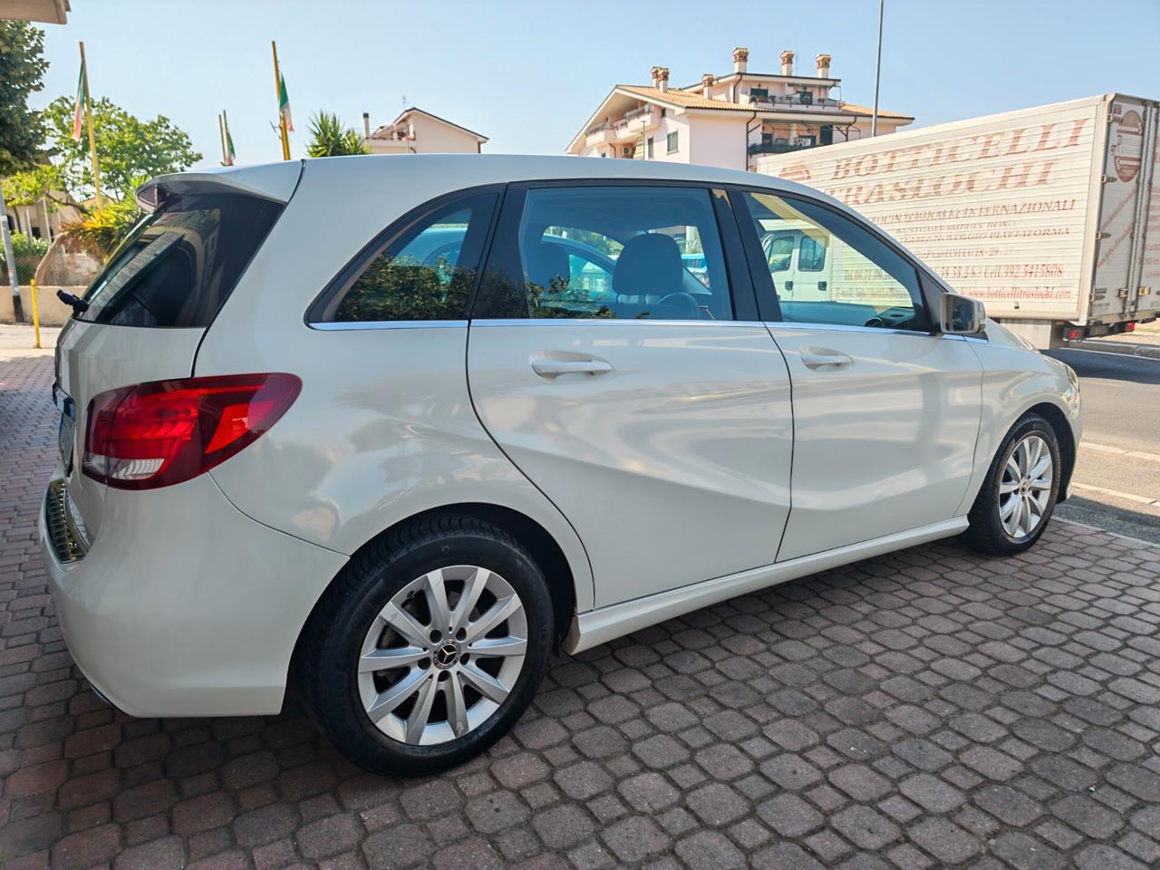 Mercedes-benz A 180 d Premium