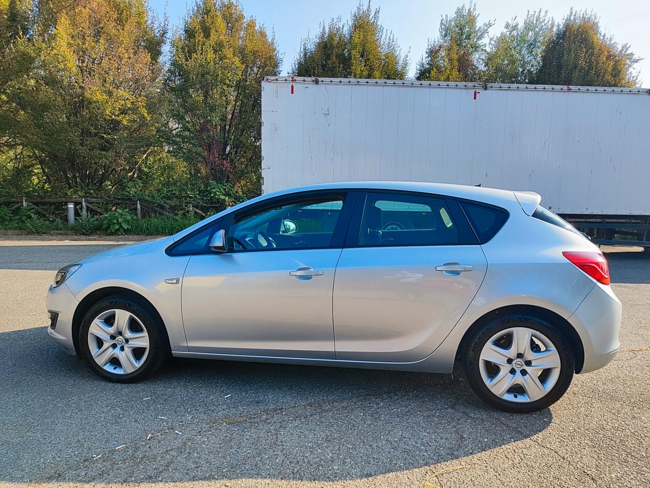 Opel Astra 1.6 CDTI EcoFLEX S&S 5 porte Cosmo
