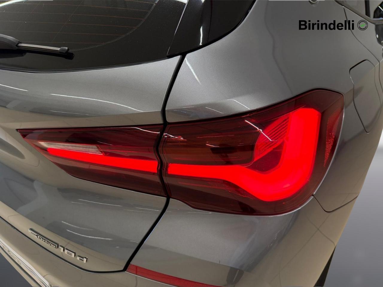BMW X2 (F39) - X2 sDrive18d Business-X