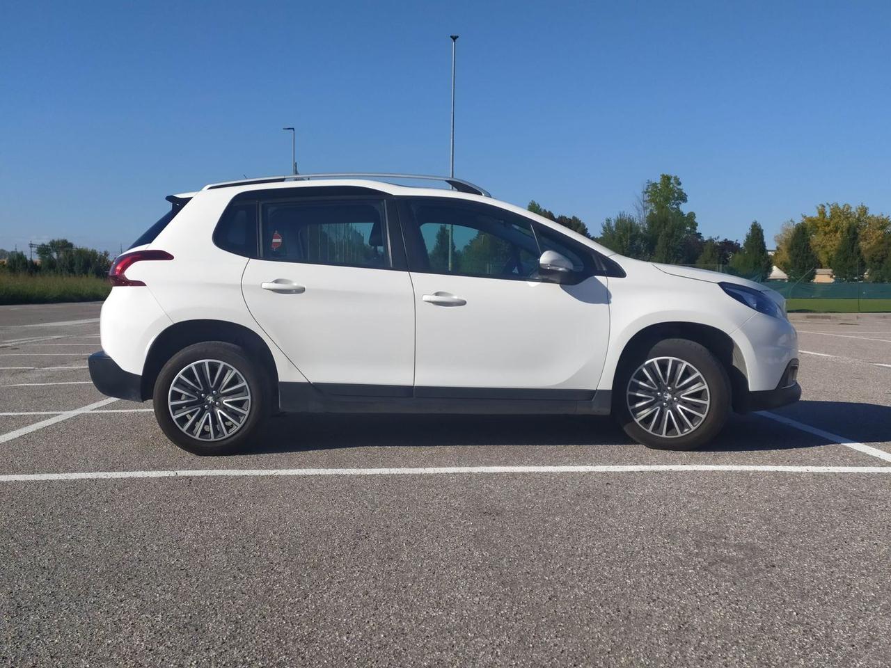 Peugeot 2008 Active 1.5 Blue HDI 100 #6891