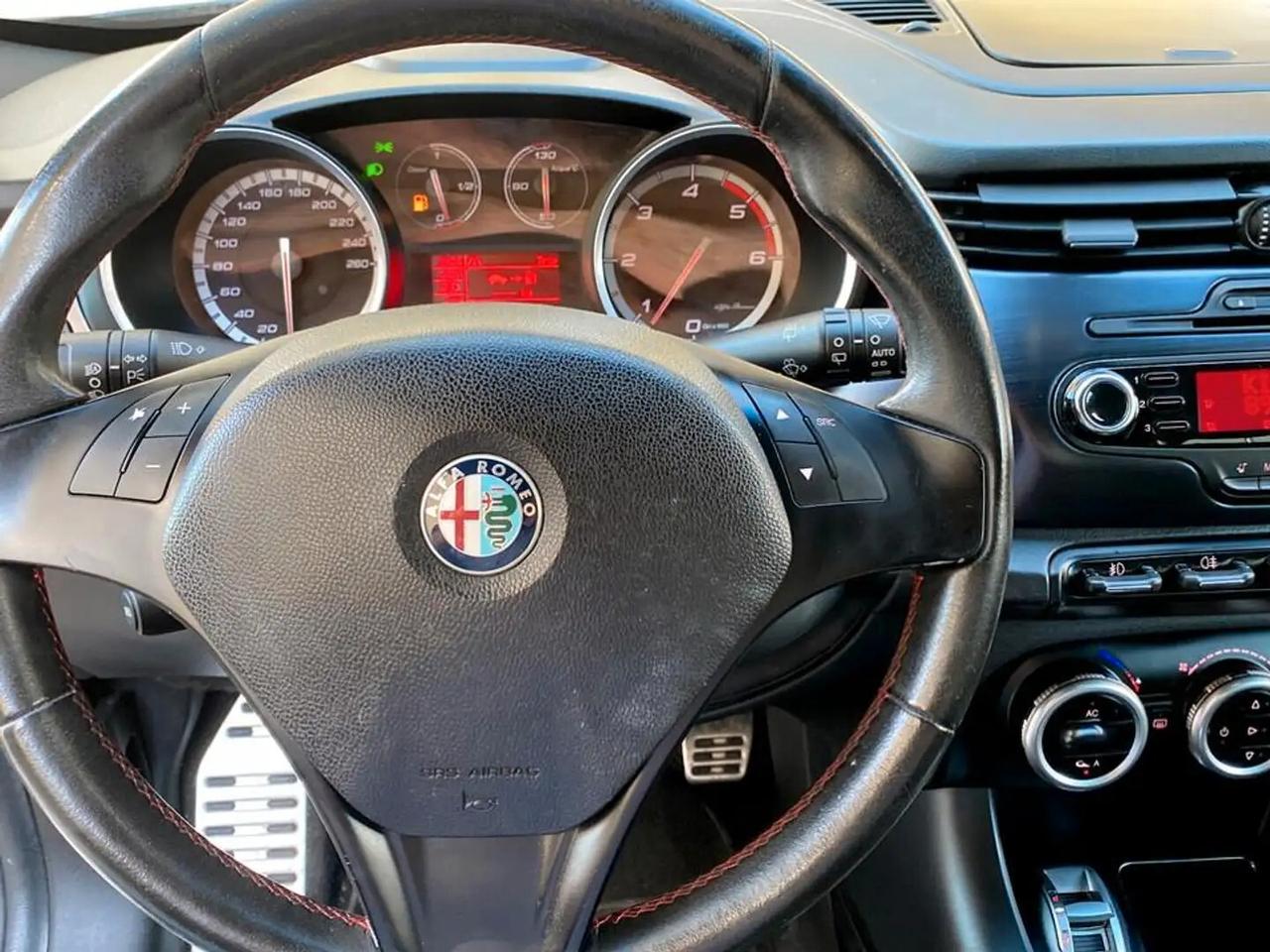 Alfa Romeo Giulietta 2.0 JTDm-2 140 CV Distinctive