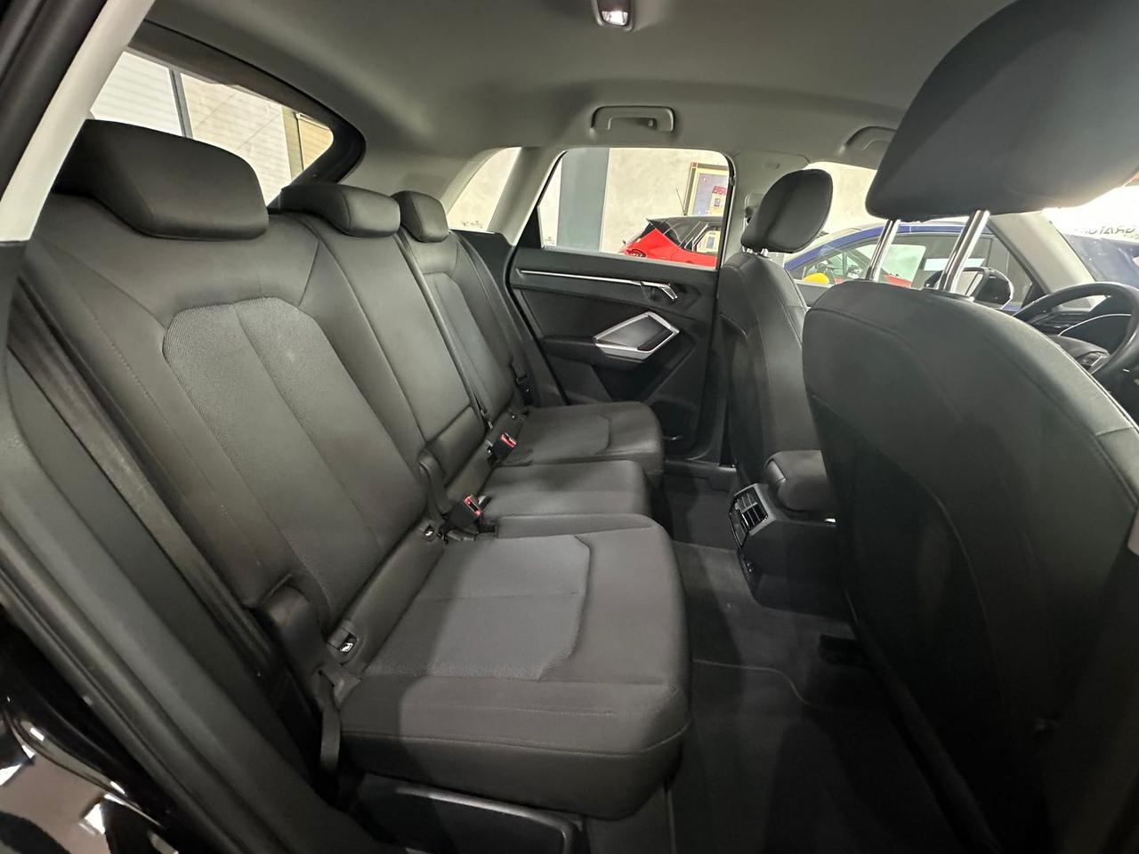 Audi Q3 Business Advanced 2.0 35 TDI #5788