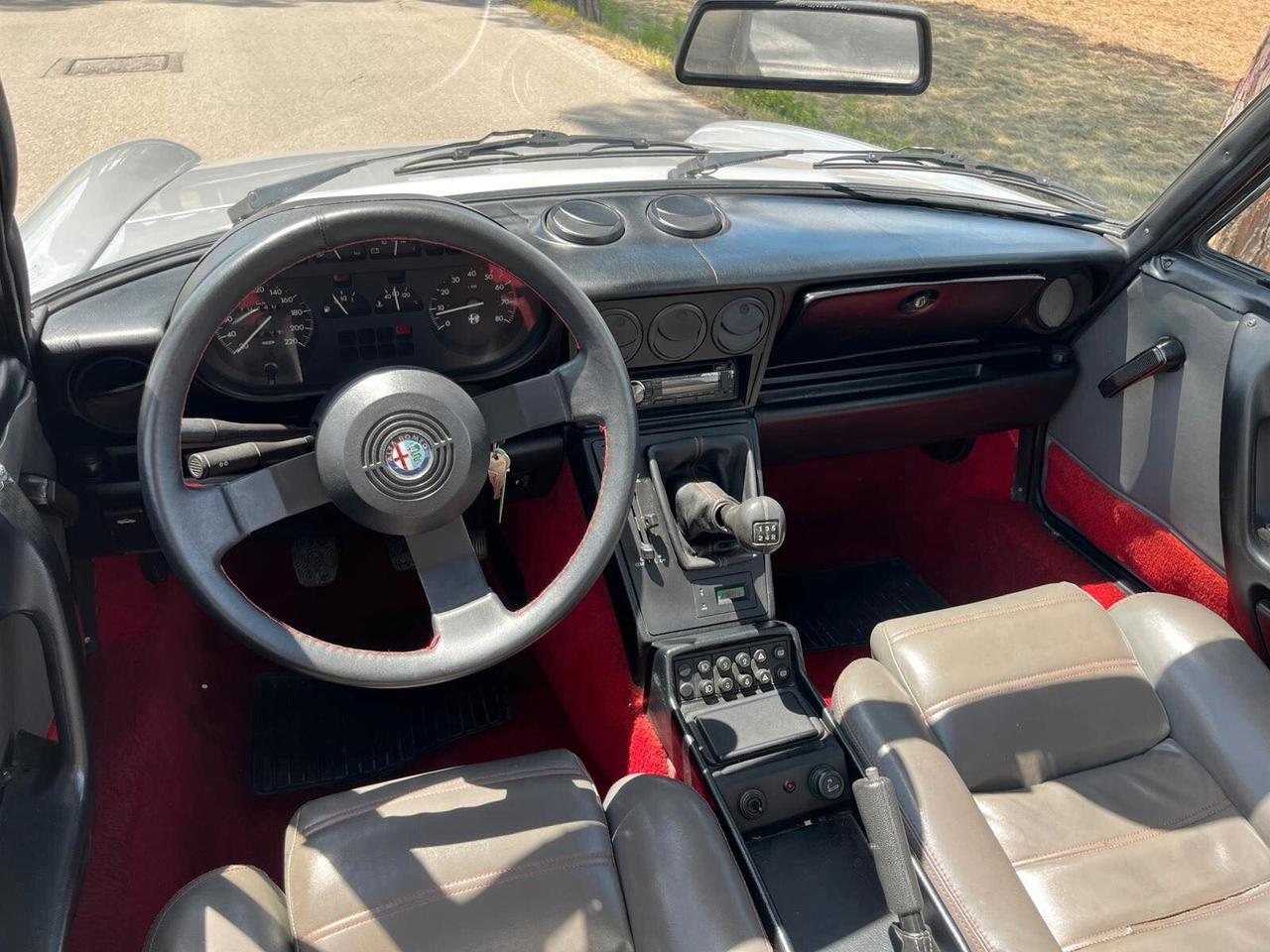 Alfa Romeo Spider QUADRIFOGLIO VERDE