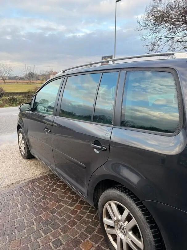 Volkswagen Touran 2.0 TDI 136CV Highline