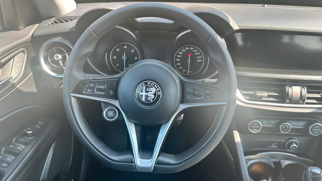 Alfa Romeo Stelvio 2.2 Turbodiesel 150 CV AT8 RWD Business