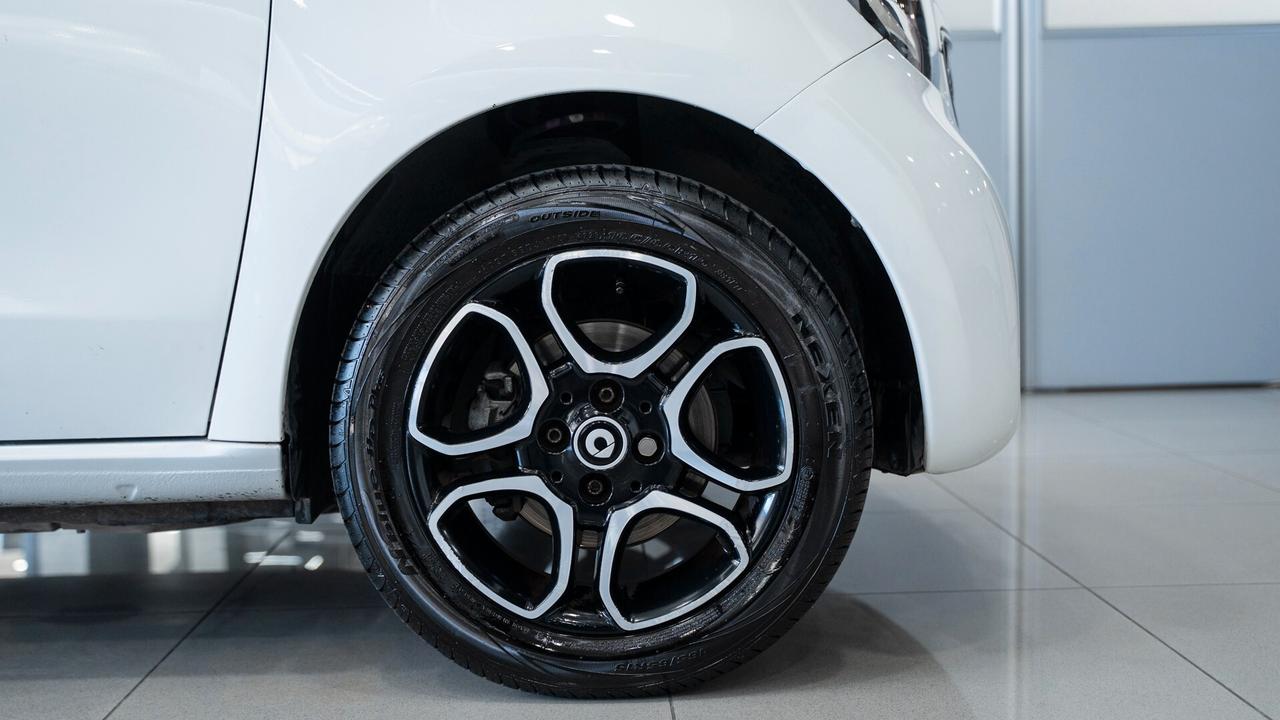 Smart ForFour 1.0 YOUNGSTER 71 CV TWINAMIC AUTO NAVI PELLE FULL