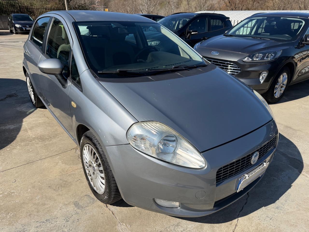 Fiat Grande Punto 1.3 MJT 75 CV 5 porte Dynamic