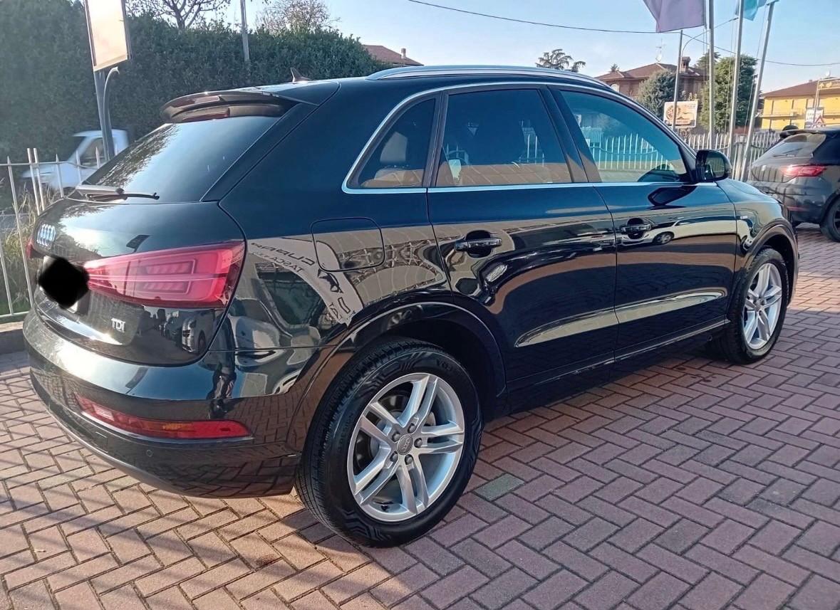 Audi Q3 2.0 TDI 120 CV S-Line