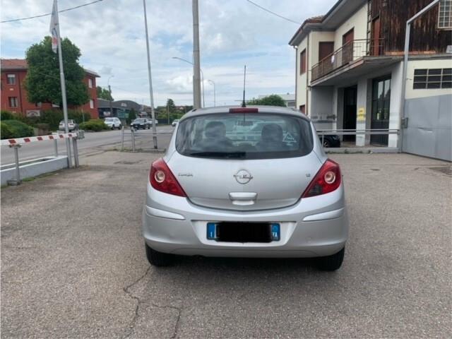 Opel Corsa 1.2 3 porte NEOPATENTATI !!