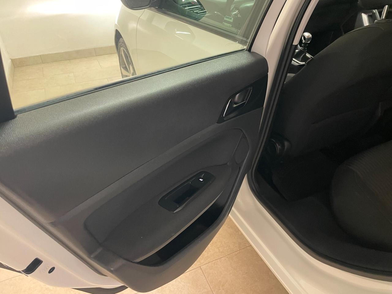 Peugeot 308 1.6 HDi 115 CV Allure GT LINE NEOPATENTATI TAGLIANDO