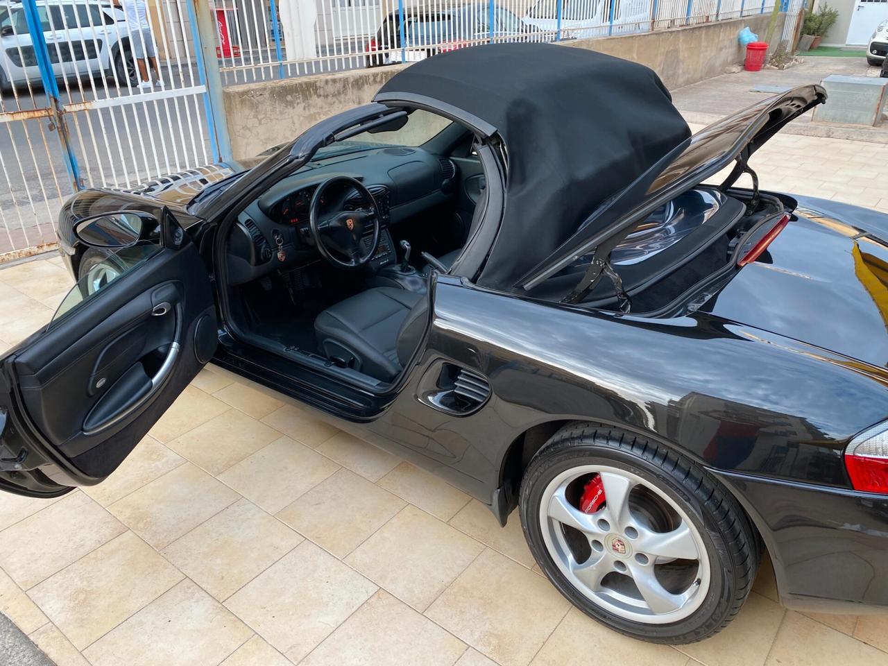 Porsche Boxster 2.5i 24V cat
