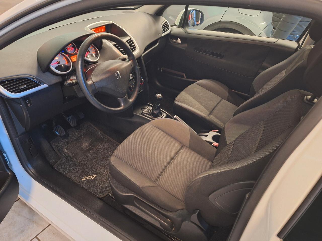 Peugeot 207 1.4 HDi 70CV FAP 3p. X Line EURO5 LED NEOPATENTATI KM CERTIFICATI