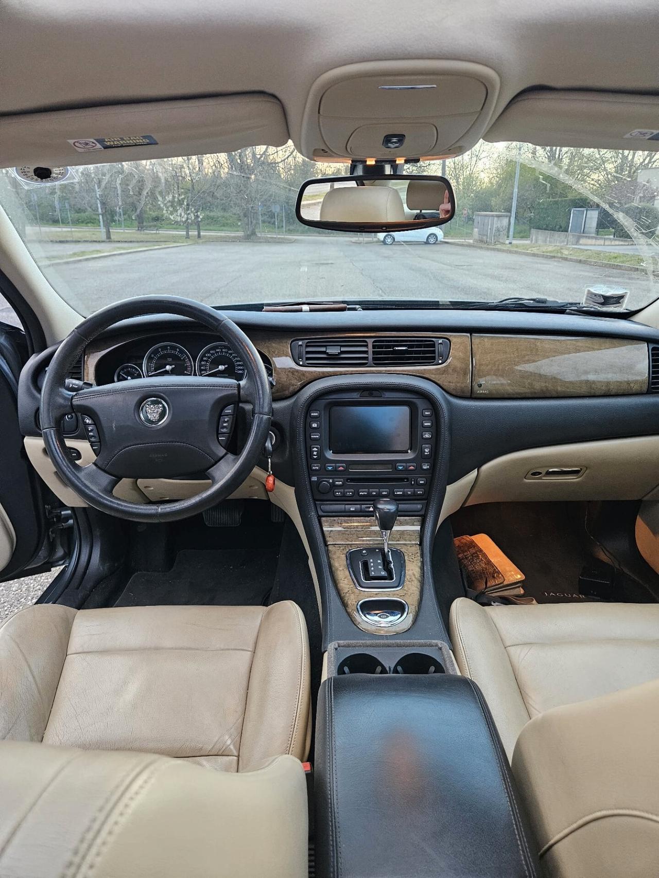 Jaguar S-Type 4.2 V8 cat R Super Charged