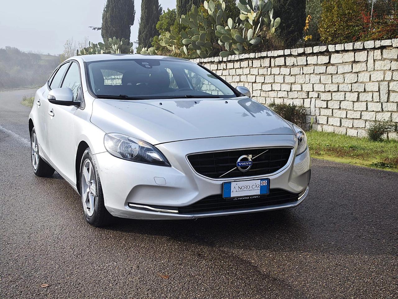 Volvo V40 D2 1.6 Momentum