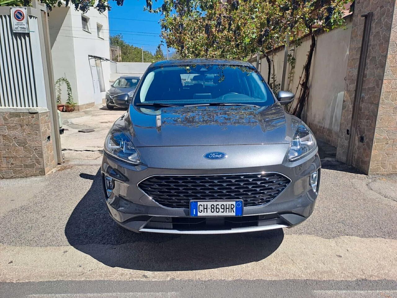 Ford Kuga 1.5 dci Titanium automatica