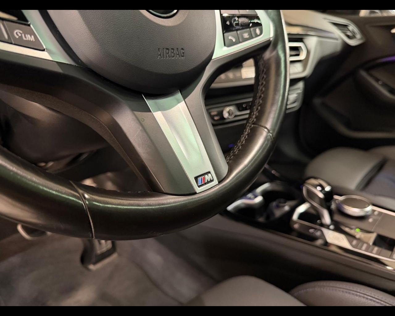 BMW Serie 1 (F40) - 118d 5p. Msport