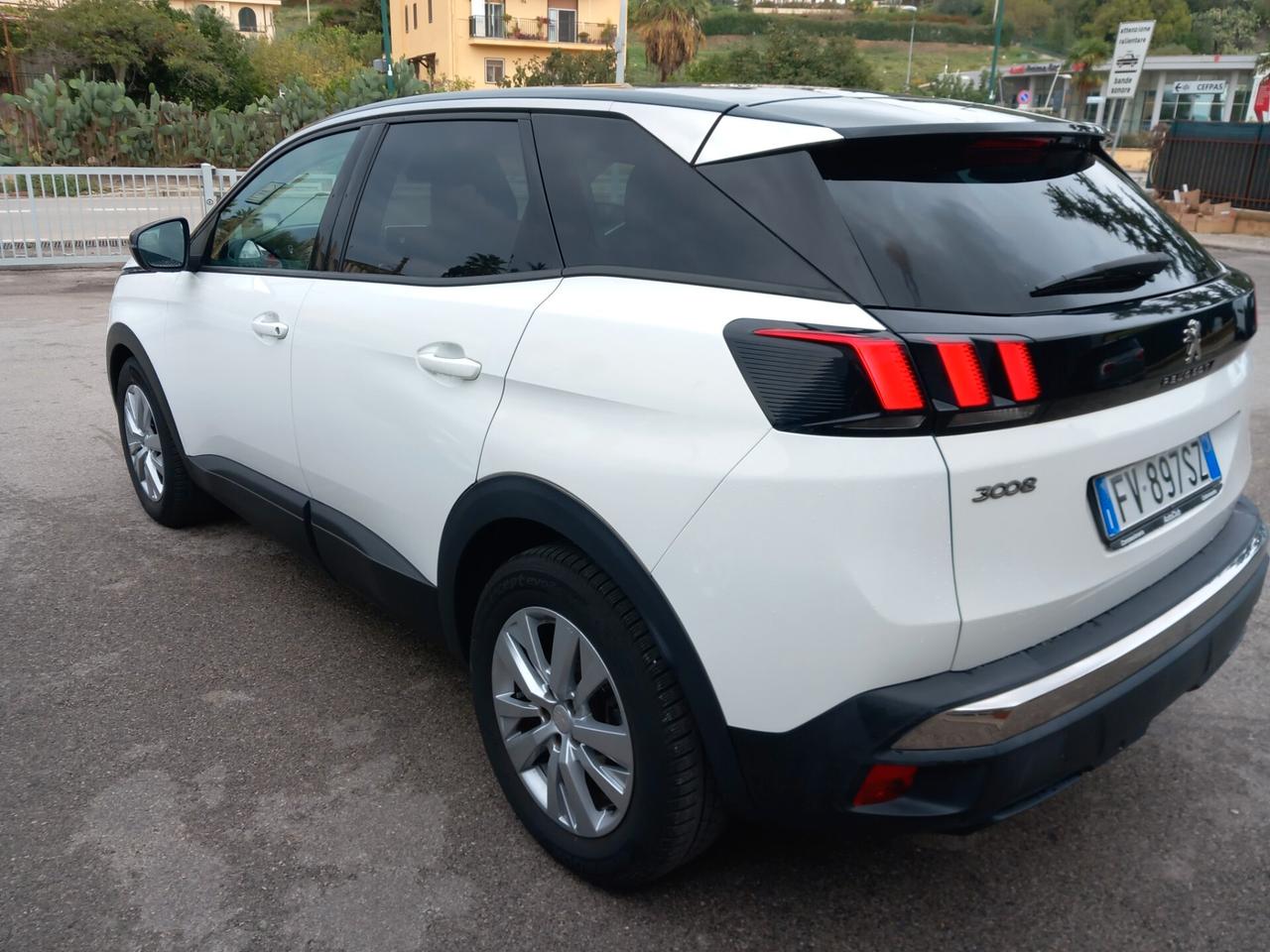 Peugeot 3008 BlueHDi 130 S&S Business