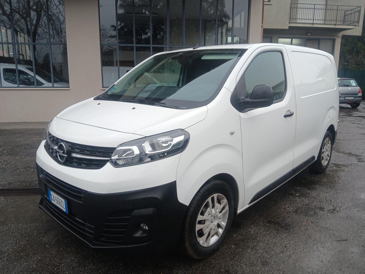 Opel Vivaro 1.5 Diesel 100 CV 3 POSTI ANTERIORI 2020