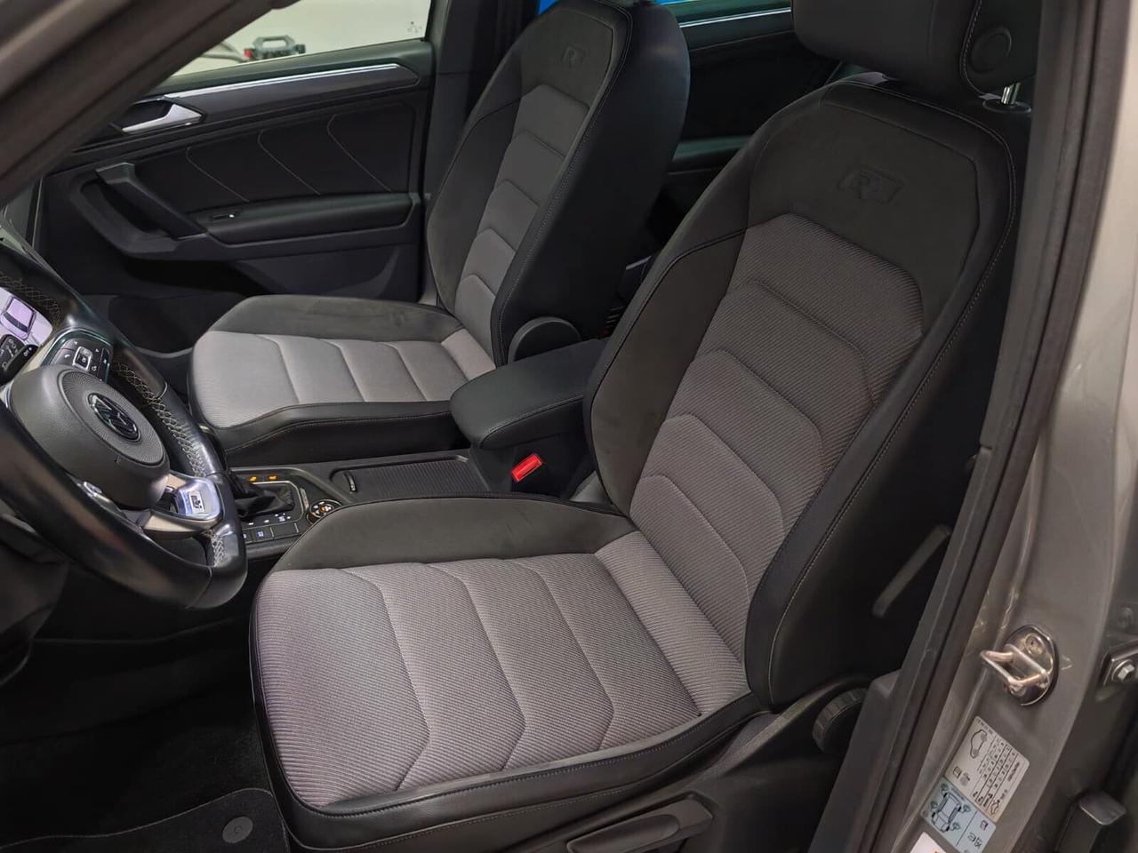 Volkswagen Tiguan 2.0 TDI SCR DSG 4MOTION R-LINE