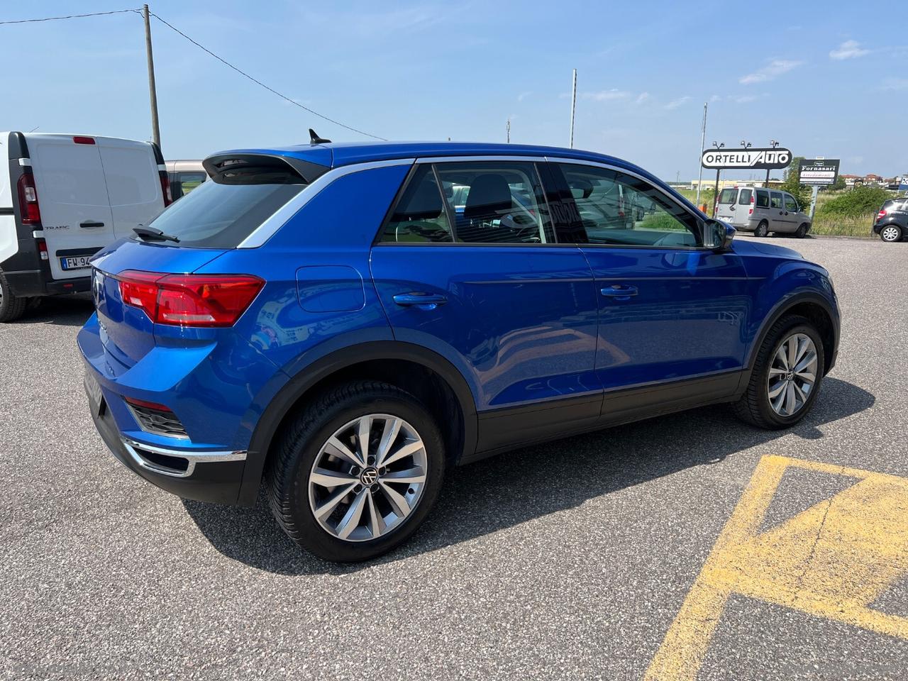 VOLKSWAGEN T-Roc 2.0 TDI 150 CV DSG Business BMT IVA DEDUCIBILE