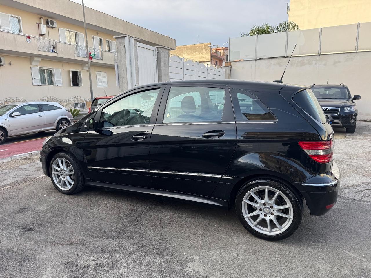 Mercedes Benz B180 2.0 DIESEL 109CV Sport 2010