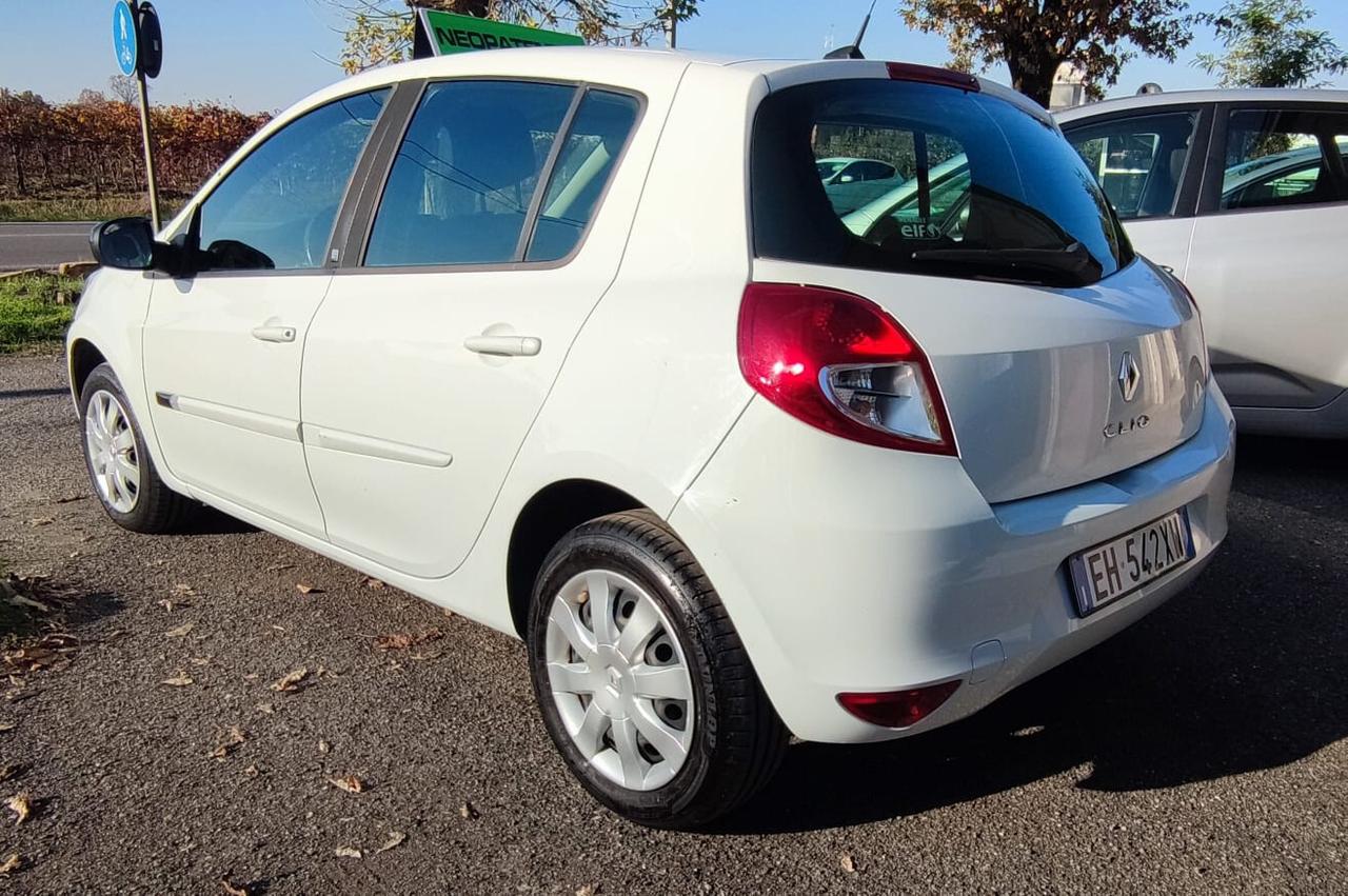 Renault Clio 1.2 16V 5 porte Dynamique