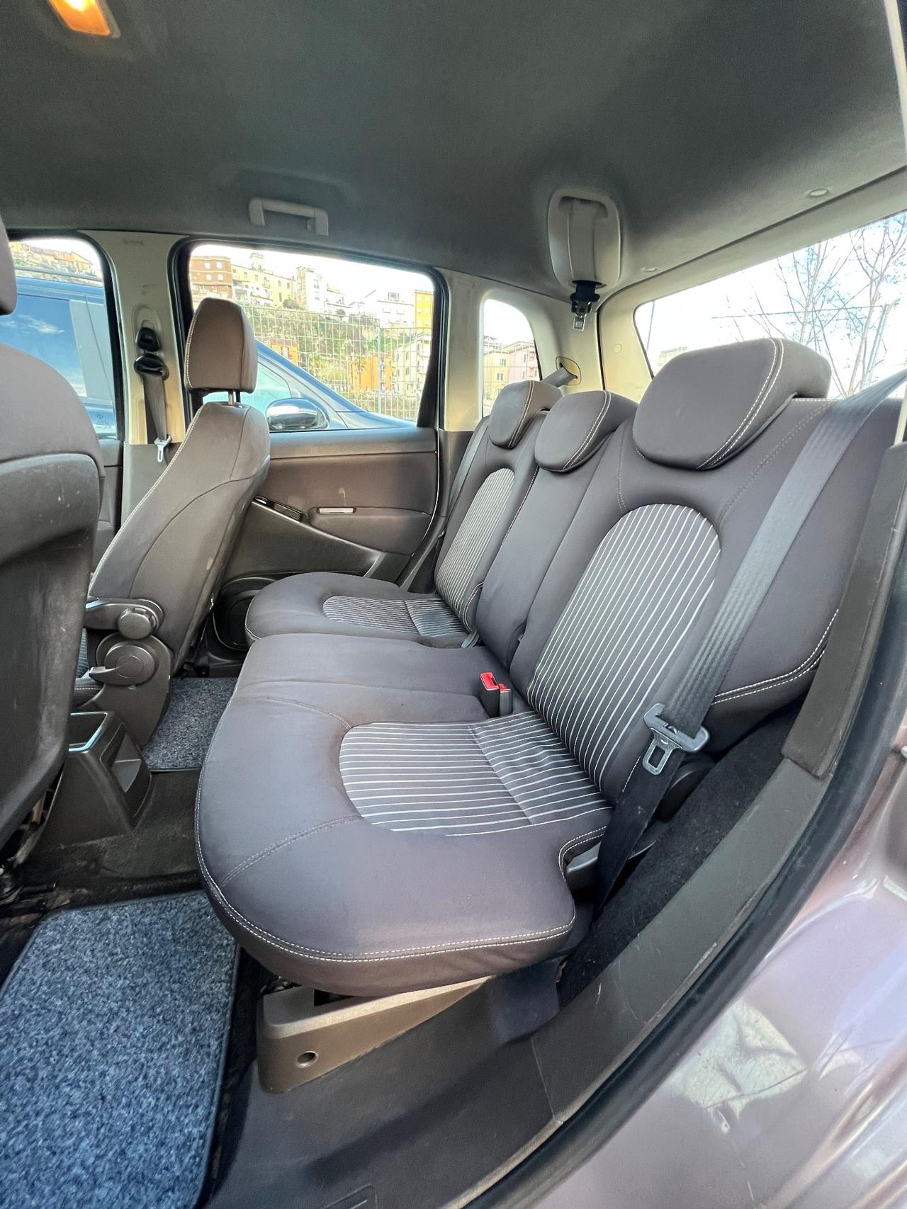 Lancia MUSA 1.4 16V Poltrona Frau