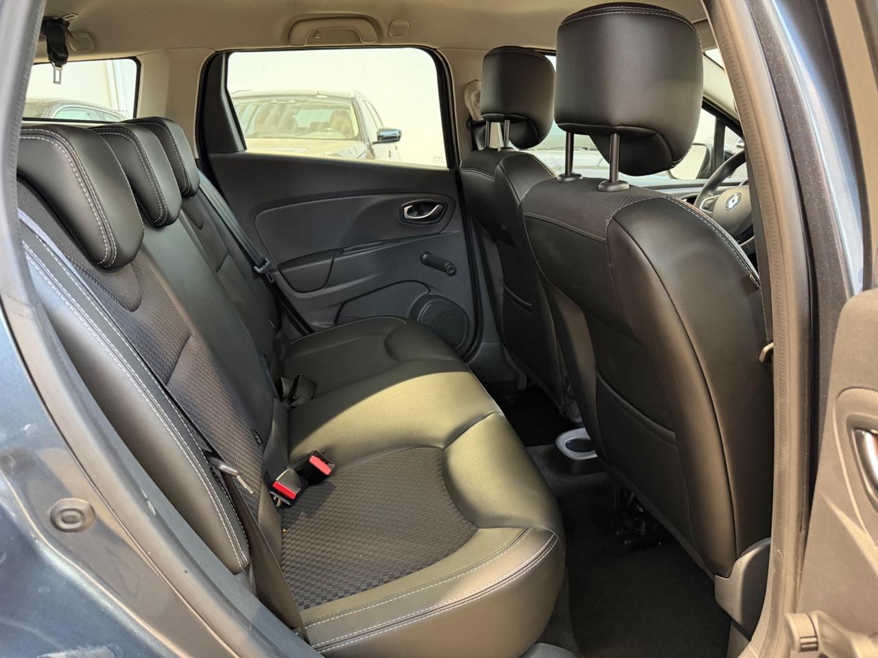 Renault Clio Sporter 1.5 dCi UNICOPROP-RETROCAM-NAVI-FULL!!