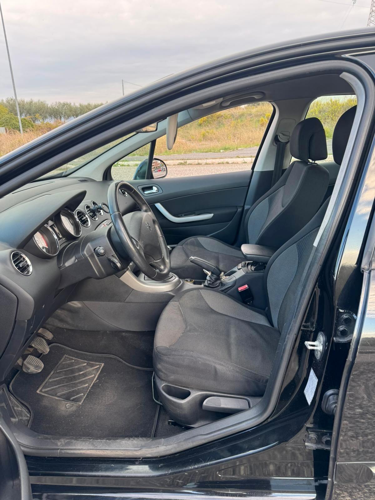 Peugeot 308 1.6 HDi 110CV 5p. Féline (6 Marce)